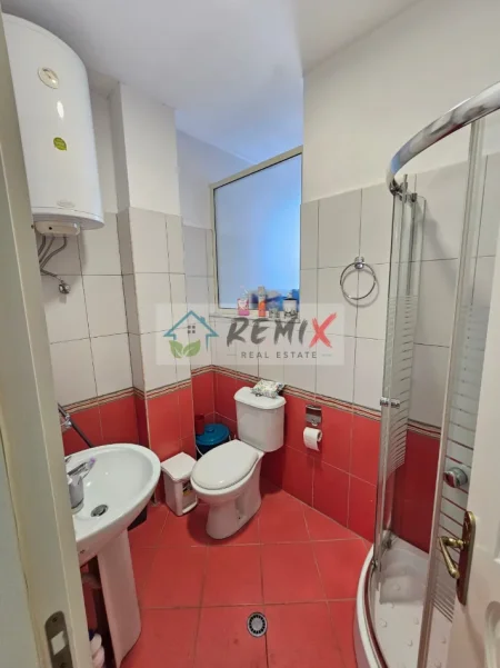Durres, jepet me qera apartament 2+1+Aneks+Ballkon Kati 6, 120 m² 450 € 