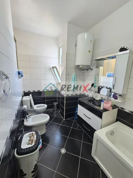 Durres, jepet me qera apartament 2+1+Aneks+Ballkon Kati 6, 120 m² 450 € 