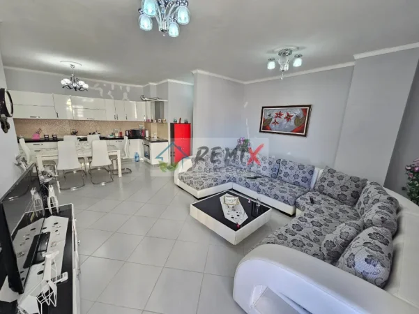 Durres, jepet me qera apartament 2+1+Aneks+Ballkon Kati 6, 120 m² 450 € 