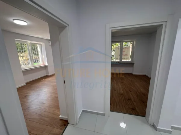 Tirane, jepet me qera apartament Kati 2, 75 m² 800 € (Stacioni i Trenit)