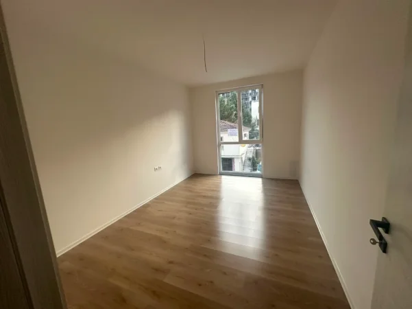 Shqiperi, jepet me qera apartament 2+1+Ballkon Kati 2, 98 m² 400 € (Rruga Lidhja e Prizrenit , Paskuqan)