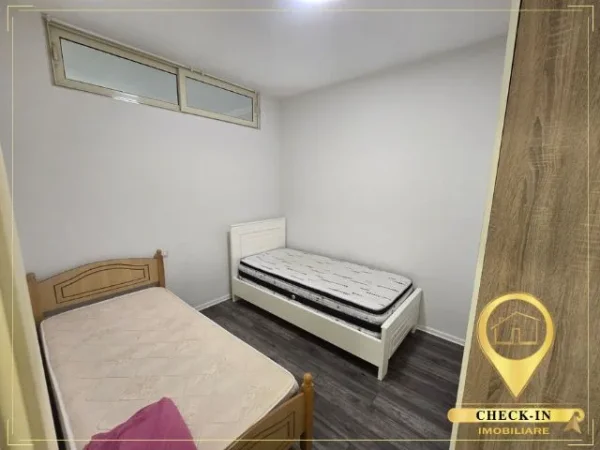 Tirane, jepet me qera apartament 2+1+Aneks+Ballkon Kati 1, 85 m² 570 € (Rruga Aleksandri i Madh)