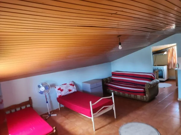 Tirane, jepet me qera apartament 2+1 Kati 3, 80 m² 300 € (Rruga Njazi Meka)