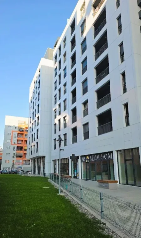 Tirane, shitet apartament 3+1+Ballkon Kati 2, 146 m² 272.700 € 