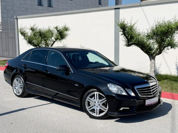MERCEDES - BENZ E 220 NAFTE 👉 2011 👈 AUTOMATIKE - AMG Line 8.200 €