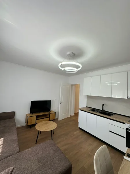 Tirane, jepet me qera apartament 1+1+Aneks+Ballkon Kati 3, 70 m² 500 € (xhamlliku , oxhaku)