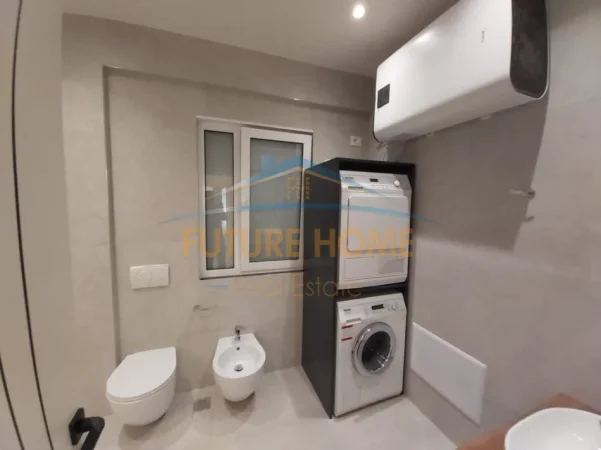 jap me qera apartament 2+1+Ballkon Kati 3, 102 m² 1.000 € (RRUGA E BARRIKADAVE)