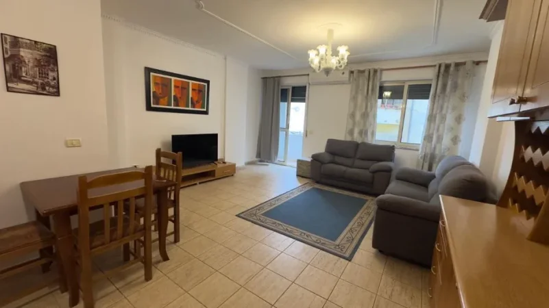 Tirane, jepet me qera apartament 1+1 Kati 3, 70 m² 685 € (cirku i tiranes)
