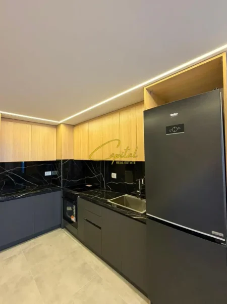 Tirane, jepet me qera apartament duplex 1+1 Kati 1, 62 m² 550 € (GOLDEN PARK 3)