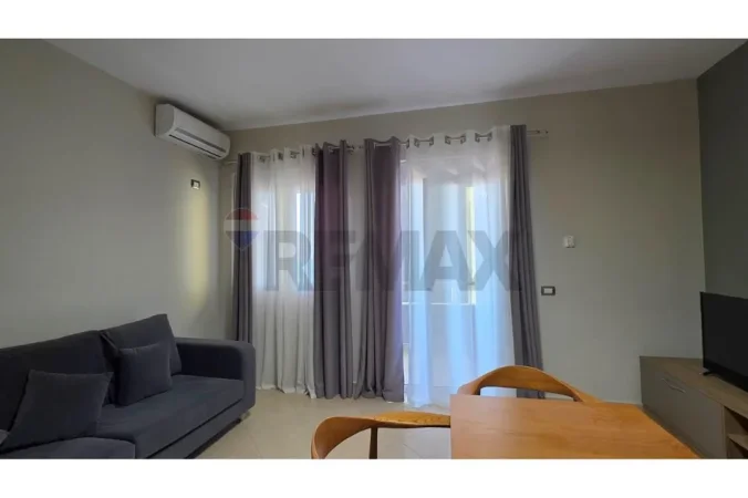 Vlore - Lungomare, shitet apartament 1+1 Kati 5, 62 m² (Rruga Aleksander Moisiu, Vlore)