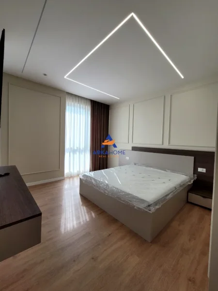 Tirane, jepet me qera apartament Vile 2 Katshe , 275 m² 