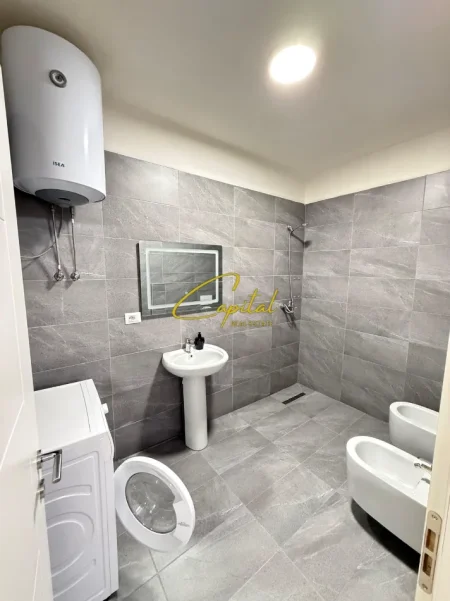 Tirane, jepet me qera apartament 1+1 Kati 9, 60 m² 450 € (ASTIR)