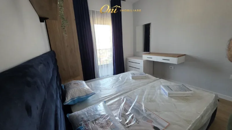 Tirane, jepet me qera apartament 1+1 Kati 8, 60 m² 530 € (5 MAJI)