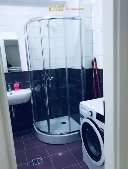 Tirane, jepet me qera apartament 2+1 Kati 2, 105 m² 700 € (SELVIA)