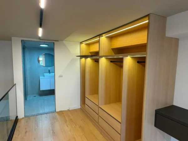 Tirane, jepet me qera ambjent biznesi Kati 1, 62 m² 550 € (Golden Park 3)