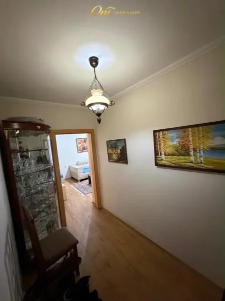 Tirane, jepet me qera apartament 1+1 Kati 2, 65 m² 460 € (SHKOLLA BASHKUAR)