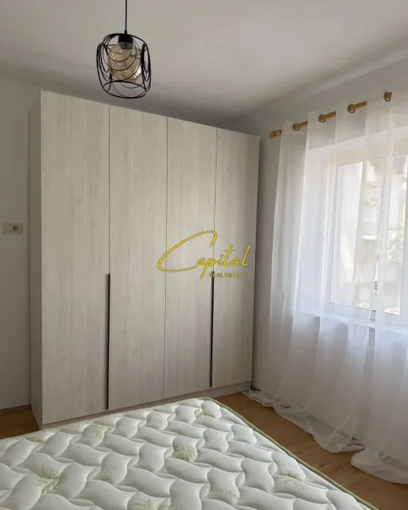 Tirane, jepet me qera apartament 1+1 Kati 2, 60 m² 450 € (RRUGA BARDHYL)