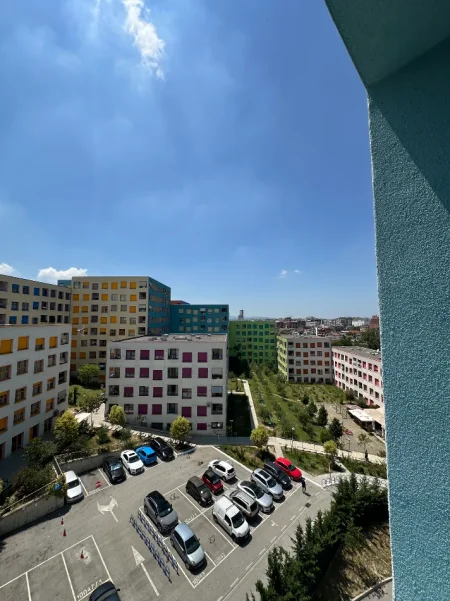 Tirane, jap me qera apartament 2+1+Ballkon Kati 8, 80 m² 600 € (Rruga Pasho Hysa)