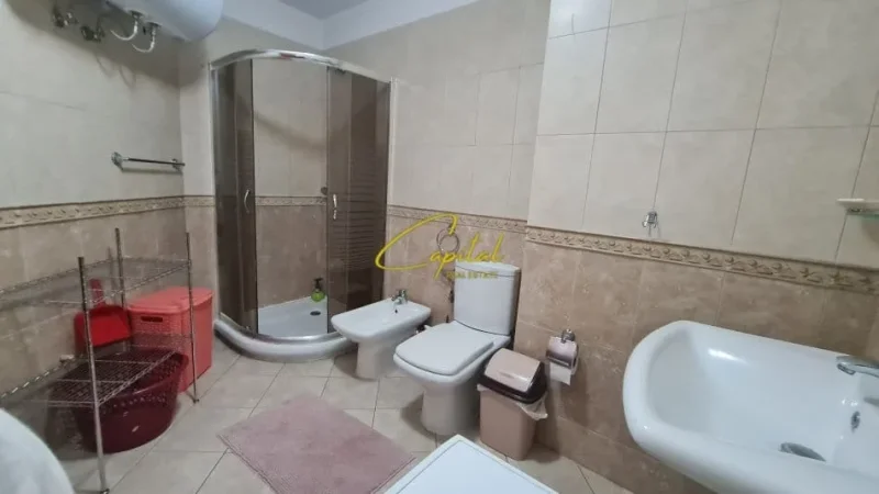 Tirane, jepet me qera apartament 1+1 Kati 2, 115 m² 660 € (DON BOSKO)
