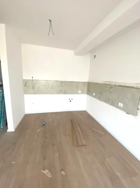 JEPET ME QERA APARTAMENT I RI  1+1 NE 5 MAJI