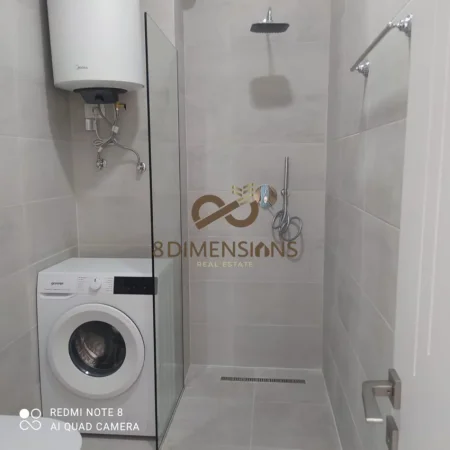Tirane, jepet me qera apartament 1+1+Ballkon Kati 3, 70 m² 350 € (shkoze)