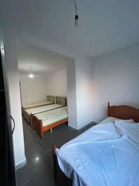 Tirane, shitet apartament 2+1+Ballkon Kati 0, 70 m² (Rruga e Durresit)