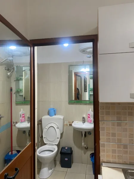 🏡 Jepet me Qera Garsoniere e mobiluar  ne Selitë, 250 mije leke