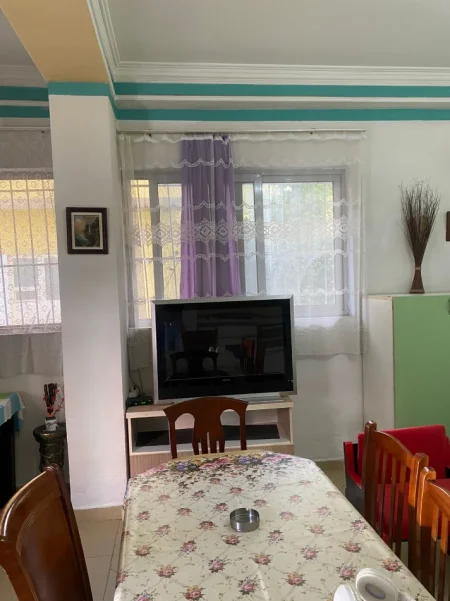 🏡 Jepet me Qera Garsoniere e mobiluar  ne Selitë, 250 mije leke