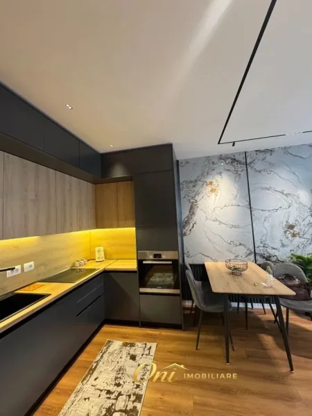 Tirane, jepet me qera apartament 1+1 Kati 7, 60 m² 800 € (jordan misja)