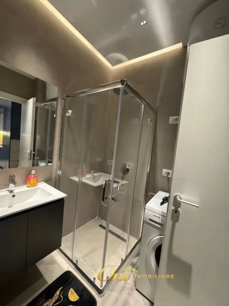 Tirane, jepet me qera apartament 1+1 Kati 7, 60 m² 800 € (jordan misja)