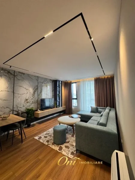 Tirane, jepet me qera apartament 1+1 Kati 7, 60 m² 800 € (jordan misja)
