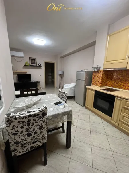 Tirane, jepet me qera apartament 2+1 Kati 3, 70 m² 750 € (SHESHI WILLSON)