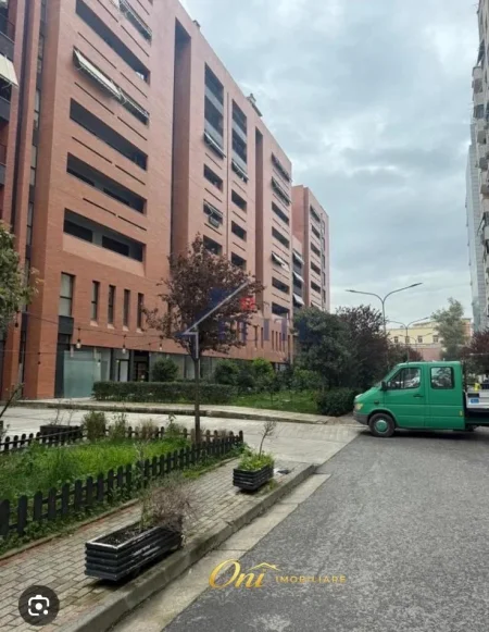 Tirane, jepet me qera apartament 1+1 Kati 3, 70 m² 600 € (KOMPLEKSI PANORAMA)