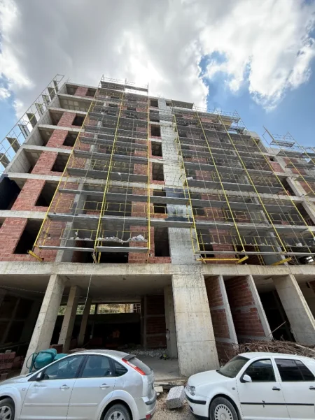 Tirane, shitet apartament 2+1+Ballkon Kati 7, 106 m² 164.999 € (Ali Dem)
