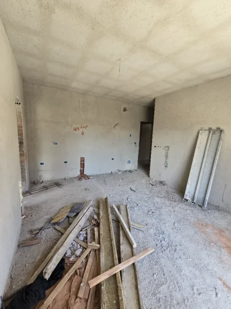 Tirane, shitet apartament 1+1 Kati 1, 64 m² 93.525 € (Dritan Hoxha)