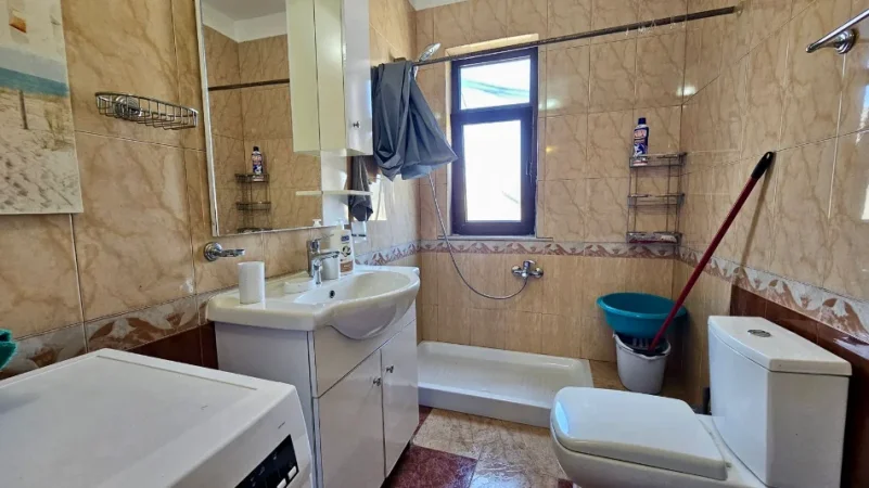 Tirane, shitet apartament 1+1 , 63 m² 145.000 € (Myslym Shyri)