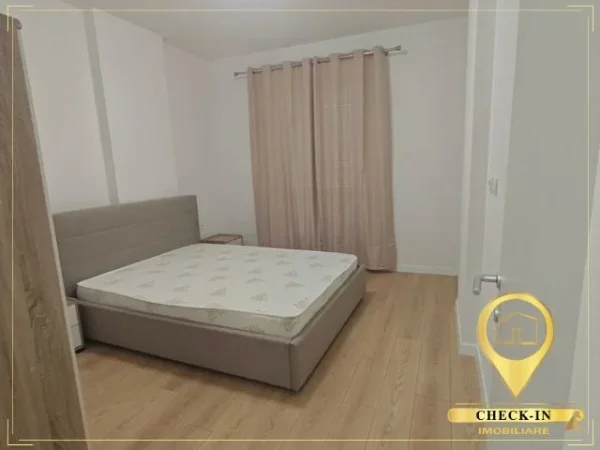 Tirane, jepet me qera apartament 1+1+Aneks+Ballkon Kati 2, 57 m² 420 € (Univers City)