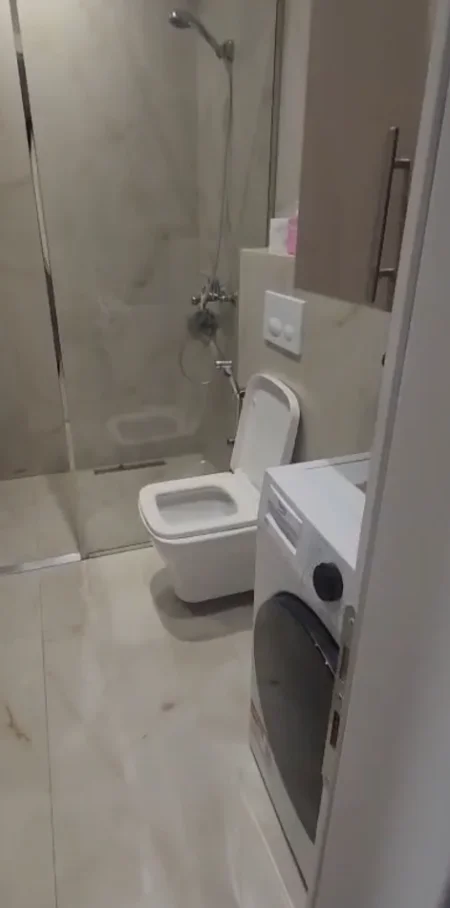 Tirane, jepet me qera garsonier , 400 € (Vila Aleksandros)