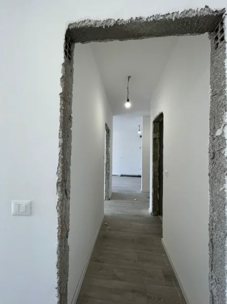 Tirane, shitet apartament 2+1+Ballkon Kati 6, 99 m² 178.000 € (Dritan Hoxha)