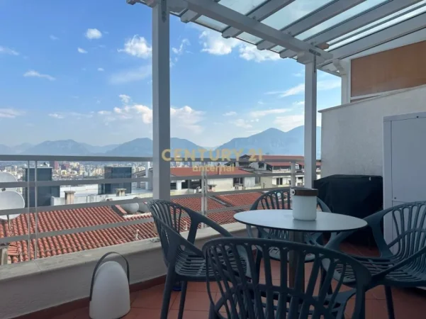 Tirane, jepet me qera apartament 3+1+Ballkon Kati 1, 170 m² 1.400 € (kodra e diellit 1)