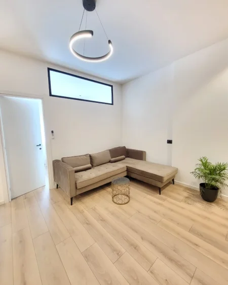 Shqiperi, shitet apartament 1+1+Ballkon Kati 1, 50 m² 115.000 € 