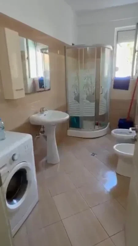Tirane, jepet me qera apartament 2+1 Kati 2, 100 m² 500 € (Rruga Besa)