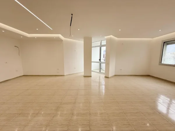 Tirane, shitet apartament 3+1+Ballkon Kati 6, 173 m² 450.000 € (Rruga e Elbasanit)