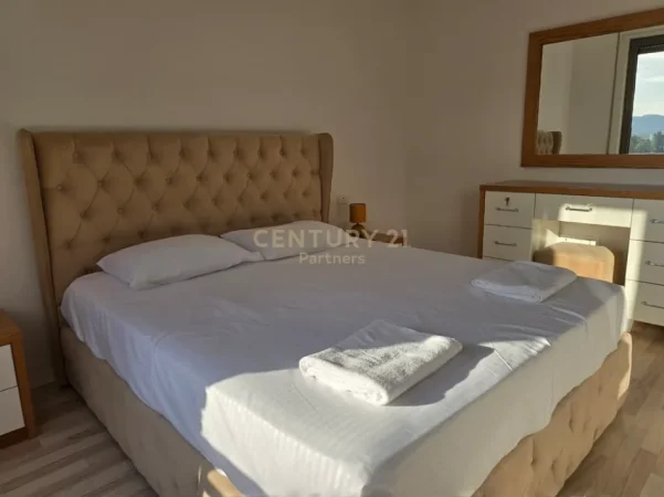 Tirane, jepet me qera apartament 2+1 Kati 7, 120 m² 1.200 € (delijorgji)