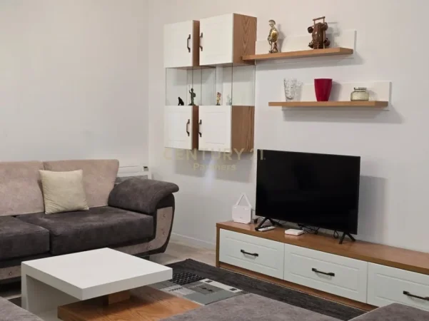 Tirane, jepet me qera apartament 2+1 Kati 7, 120 m² 1.200 € (delijorgji)