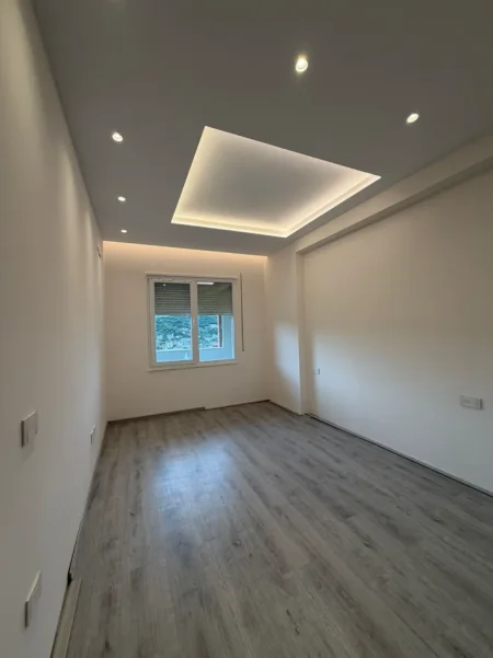 Tirane, shitet apartament 1+1 Kati 12, 72 m² 165.000 € (Golden Park)