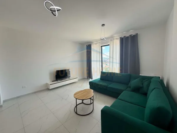 Tirane, jepet me qera apartament 1+1+Aneks Kati 5, 80 m² 550 € (ish Dogana)