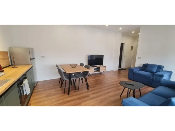 Tirane, jepet me qera apartament 1+1+Ballkon Kati 2, 60 m² 473 € (Rruga e Elbasanit)