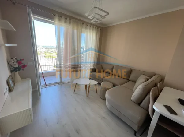 Tirane, jepet me qera apartament 1+1+Ballkon Kati 7, 65 m² 470 € (QTU)