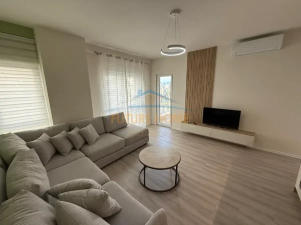Tirane, jepet me qera apartament 1+1+Ballkon Kati 6, 64 m² 650 € (Zogu i Zi)